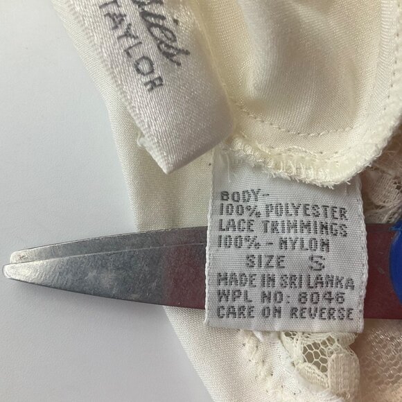 VTG Fantasies By Morgan Taylor Cream Half Slip Mini Dress Satin Lace Coquette - Picture 11 of 12